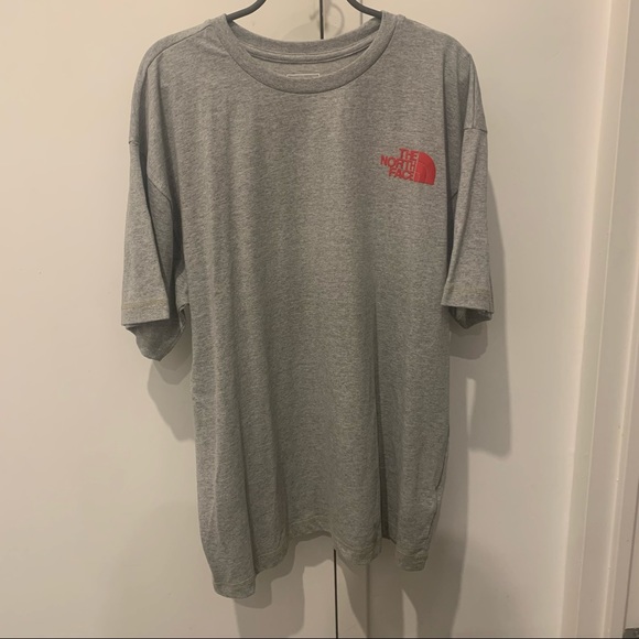 The North Face Graphic Tee - Picture 2 of 5